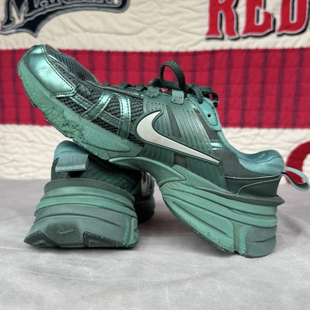 Size 8.5 - Nike V2K Run Bicoastal Vintage Green‎ W